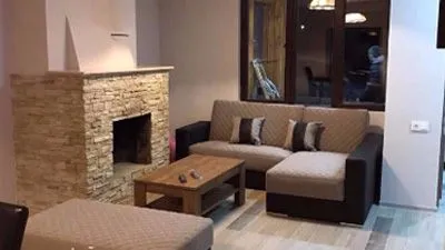 Cozy Cottage — Photo 2