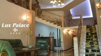 Lux Palace — Photo 14