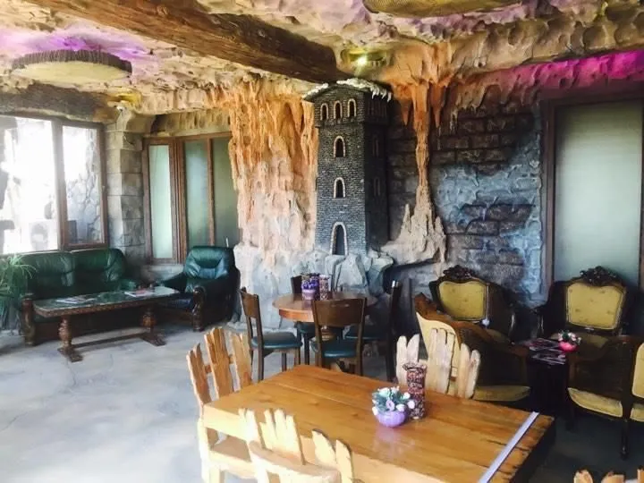 Lux Palace — Photo 13