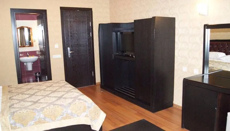 Premier Hotel — Photo 13