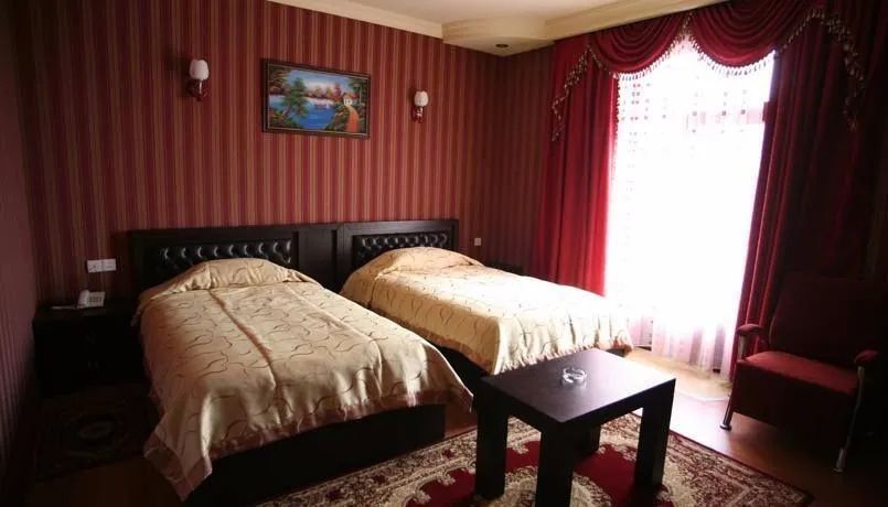 Premier Hotel — Photo 7