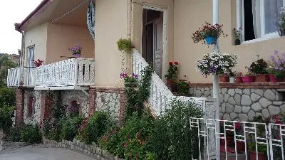 Maria — Photo 28