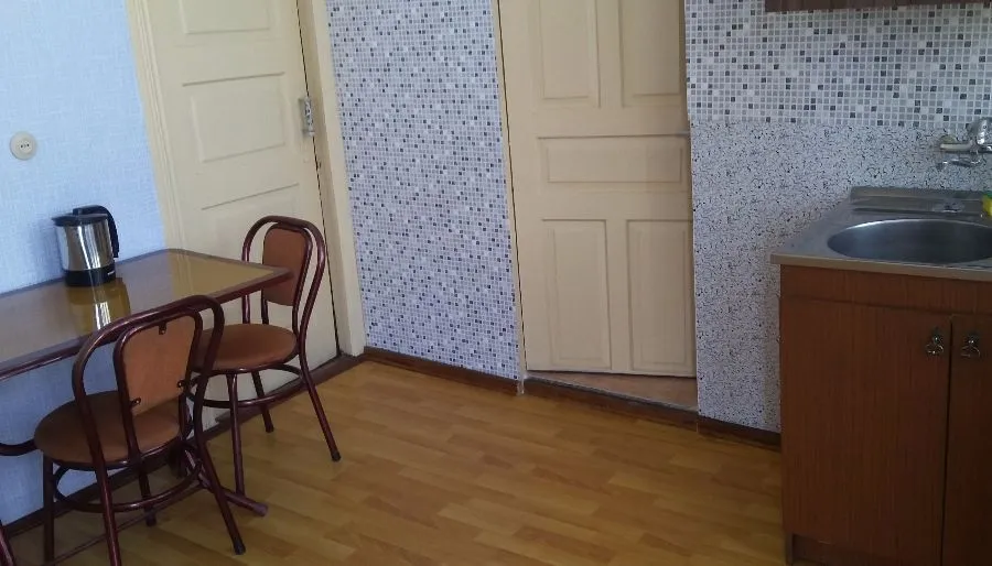 Old House — Photo 1