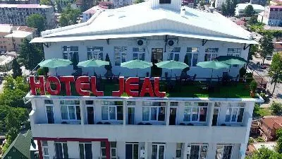 Jeal — Photo 28