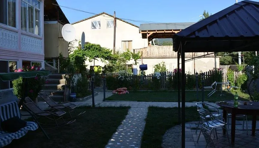 სახლი მესტიაში — ფოტო 22