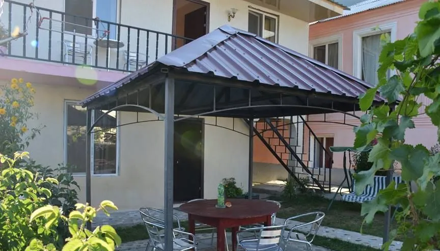 სახლი მესტიაში — ფოტო 10