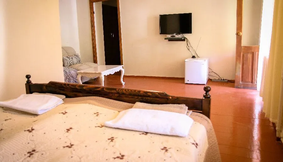 Hotel Iveria — Photo 39