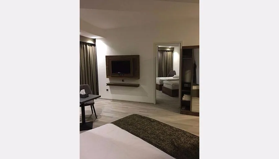 Green Queen Boutique Hotel — Photo 25
