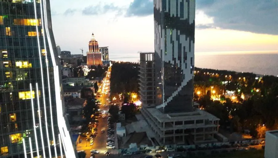 ბათუმი პორტა თაუერი — ფოტო 11