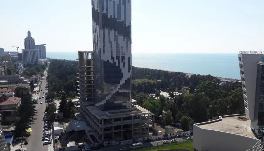 ბათუმი პორტა თაუერი — ფოტო 1